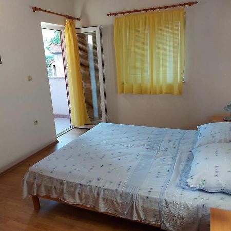 Apartmani Tatjana オクルグ・ゴルニ エクステリア 写真