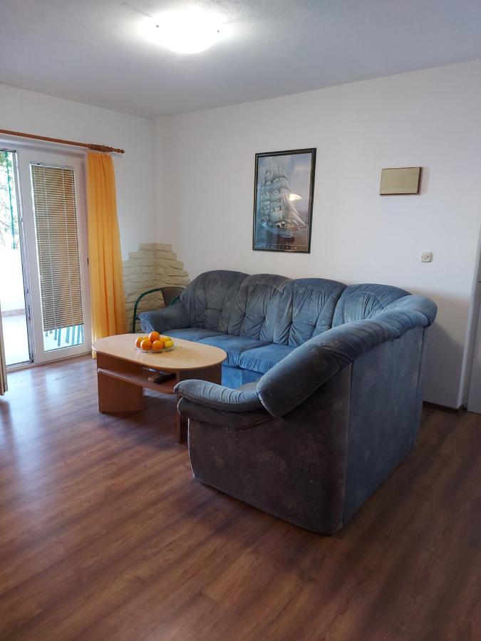Apartmani Tatjana オクルグ・ゴルニ エクステリア 写真