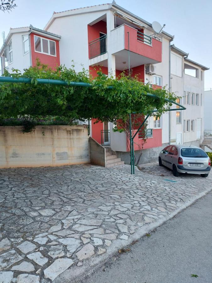 Apartmani Tatjana オクルグ・ゴルニ エクステリア 写真