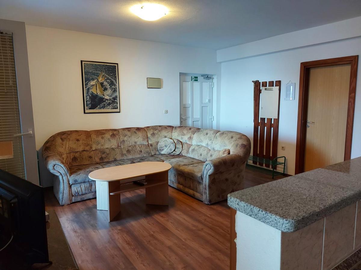 Apartmani Tatjana オクルグ・ゴルニ エクステリア 写真