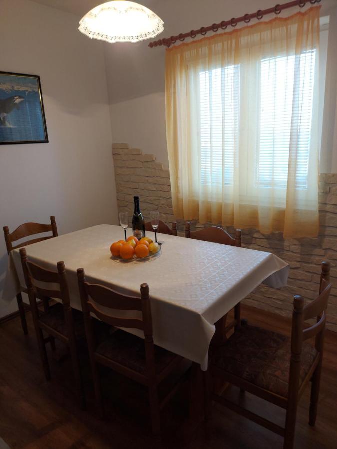 Apartmani Tatjana オクルグ・ゴルニ エクステリア 写真