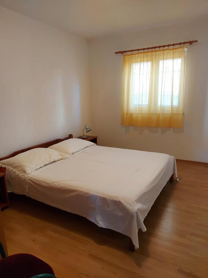 Apartmani Tatjana オクルグ・ゴルニ エクステリア 写真