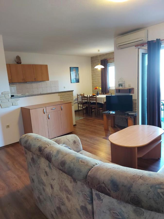 Apartmani Tatjana オクルグ・ゴルニ エクステリア 写真
